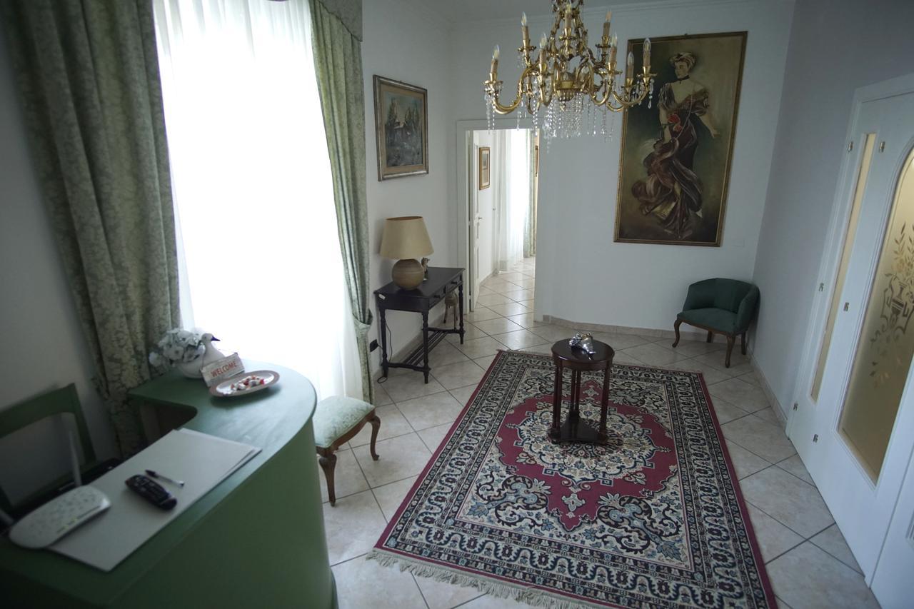 La Piccola Reggia Bed & Breakfast Касерта Екстериор снимка